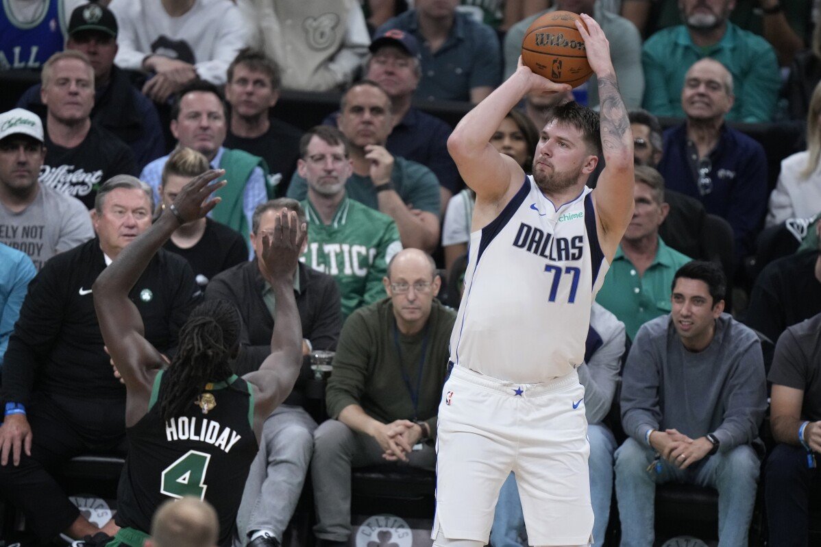 I Mavericks hanno bisogno di più canestri dall'arco per tentare di riemergere contro i Celtics nelle Finali NBA